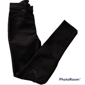 Levi’s 721 high waist black ripped jeans size 26 NEW